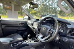 2023 Toyota Hilux Workmate GUN125R 4X4 Dual Range Glacier White