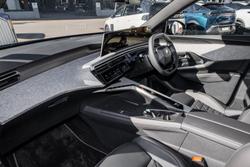 2024 Peugeot 3008 GT Premium Hybrid