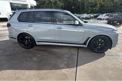 2023 BMW X7 xDrive40d M Sport