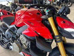 2025 Ducati Streetfighter V4 S