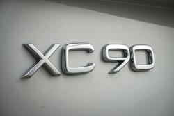 2025 Volvo XC90 Plus B5 Bright