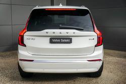 2025 Volvo XC90 Plus B5 Bright