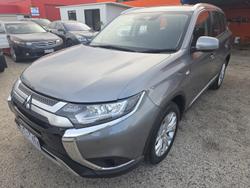 2019 Mitsubishi Outlander ES