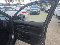 2019 Mitsubishi Outlander ES
