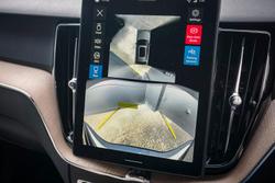 2025 Volvo XC60 Plus B5 Bright