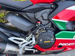 2023 DUCATI PANIGALE V2 BAYLISS 20TH ANNIV Black