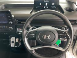 2025 Hyundai STARIA