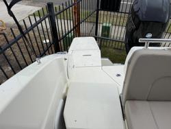 2017 Quicksilver 805 Cruiser