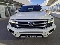 2024 Toyota Landcruiser VX