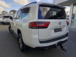 2024 Toyota Landcruiser VX