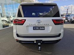 2024 Toyota Landcruiser VX