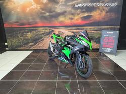 2016 Kawasaki NINJA 300 GREEN