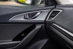 2018 Mazda 3 SP25
