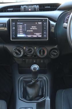 2019 Toyota Hilux SR
