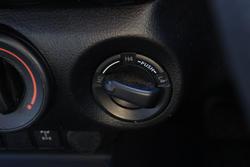 2019 Toyota Hilux SR