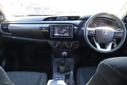 2019 Toyota Hilux SR