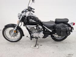 2013 Suzuki VL250 (LC250 INTRUDER) Black