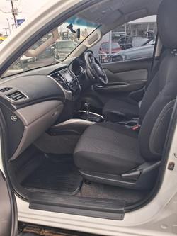2016 Mitsubishi Triton GLS