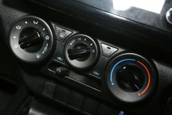 2022 Toyota Hilux SR
