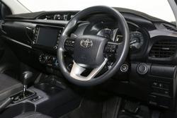 2022 Toyota Hilux SR