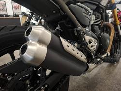 2024 Triumph SCRAMBLER 400 X BLACK META