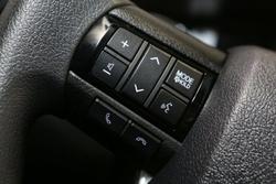 2025 Toyota Hilux SR