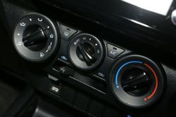 2025 Toyota Hilux SR