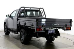 2025 Toyota Hilux SR
