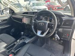 2020 Toyota Hilux SR