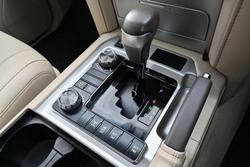 2020 Toyota Landcruiser VX VDJ200R 4X4 Dual Range Merlot Red