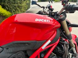 2014 DUCATI STREETFIGHTER 848 Red