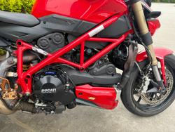 2014 DUCATI STREETFIGHTER 848 Red