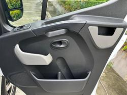 2018 Renault Master X62 Glacier White