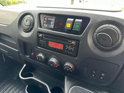 2018 Renault Master X62 Glacier White