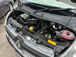 2018 Renault Master X62 Glacier White