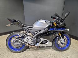 Yamaha YZF-R15M