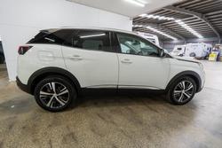 2018 Peugeot 3008 Allure