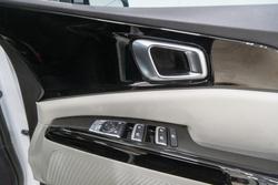 2023 Kia Carnival SLi