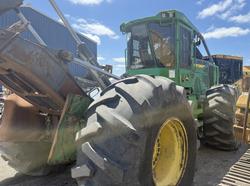 2016 John Deere 648L Green