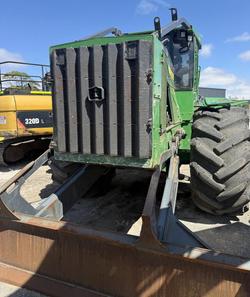 2016 John Deere 648L Green