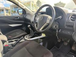 2019 Nissan Navara RX