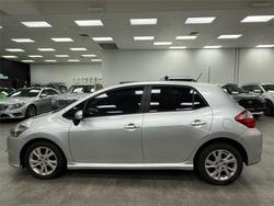 2011 Toyota Corolla Levin ZR