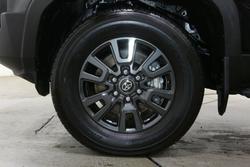 2024 Toyota Landcruiser Prado GXL