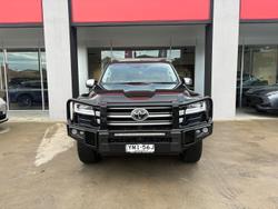 2023 Toyota Landcruiser Sahara ZX