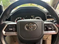 2023 Toyota Landcruiser Sahara ZX
