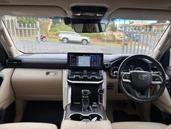 2023 Toyota Landcruiser Sahara ZX