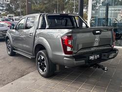 2024 Nissan Navara ST-X
