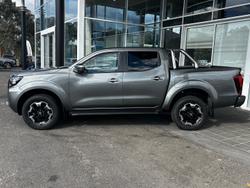 2024 Nissan Navara ST-X