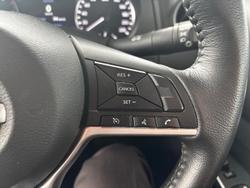 2024 Nissan Navara ST-X