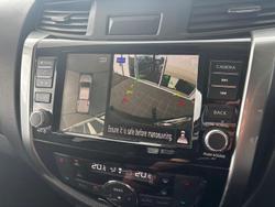 2024 Nissan Navara ST-X